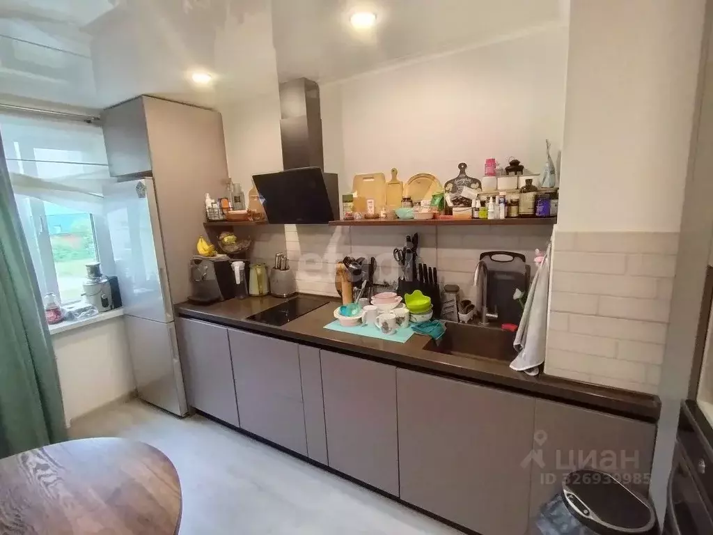 3-к кв. Тюменская область, Тюмень Заречный проезд, 31 (66.2 м) - Фото 1