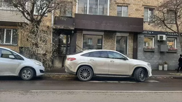 Аренда нежилого помещения, Центр, 83.2 м - Фото 0