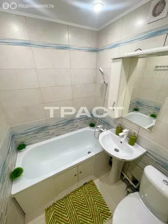 3-комнатная квартира: Воронеж, улица Меркулова, 4Б (43 м) - Фото 1