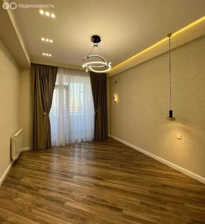 2-комнатная квартира: Краснодар, Кореновская улица, 57к1 (64 м) - Фото 1