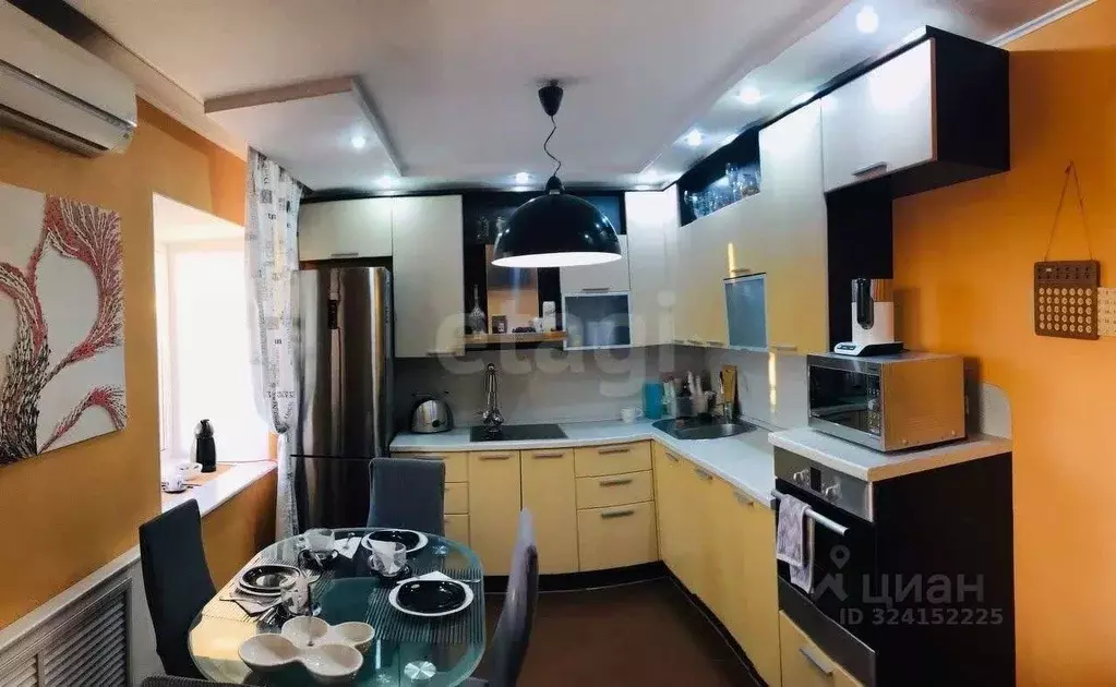 2-к кв. Коми, Сыктывкар Сысольское ш., 17 (75.0 м) - Фото 1