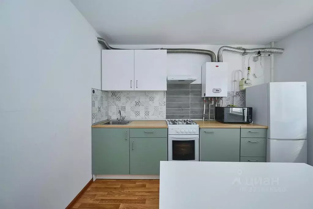 2-к кв. Адыгея, Тахтамукайский район, Яблоновский пгт Солнечная ул., ... - Фото 2