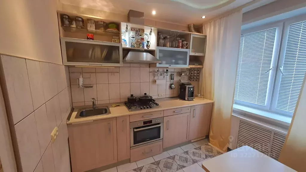 2-к кв. Саратовская область, Энгельс ул. Тельмана, 23 (53.4 м) - Фото 0