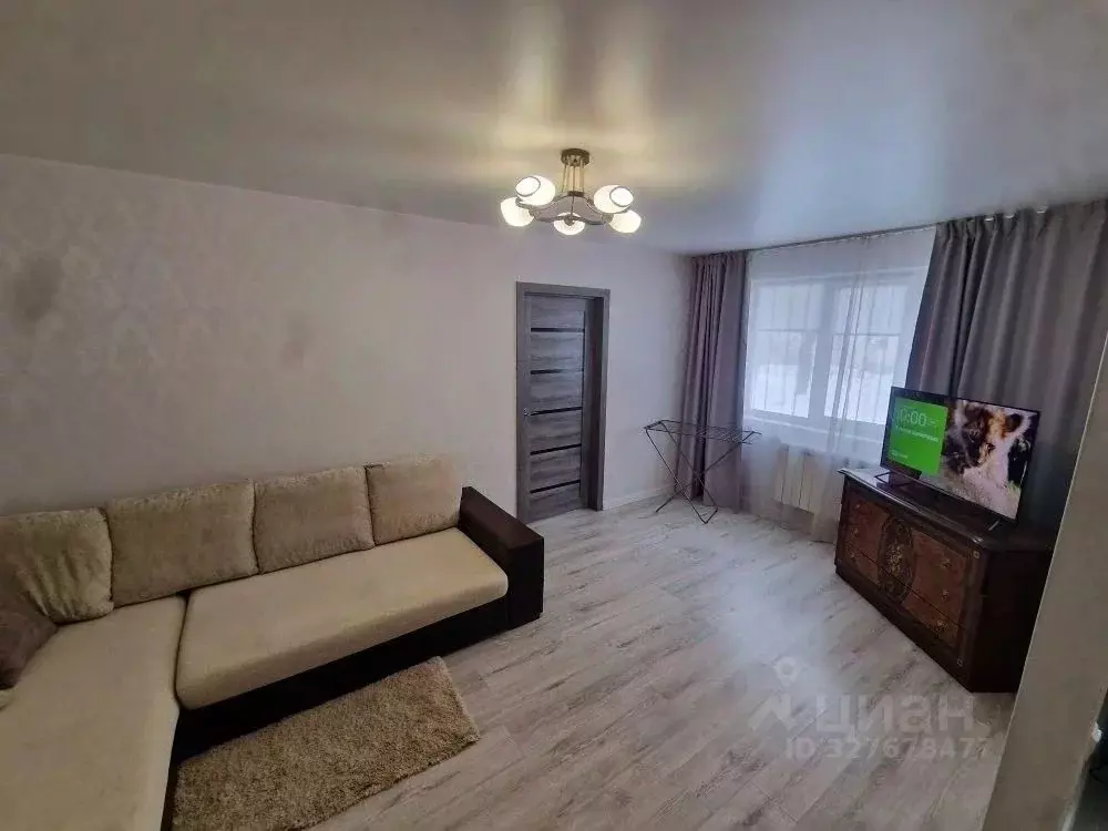 2-к кв. Алтайский край, Барнаул Молодежная ул., 46 (45.0 м) - Фото 1