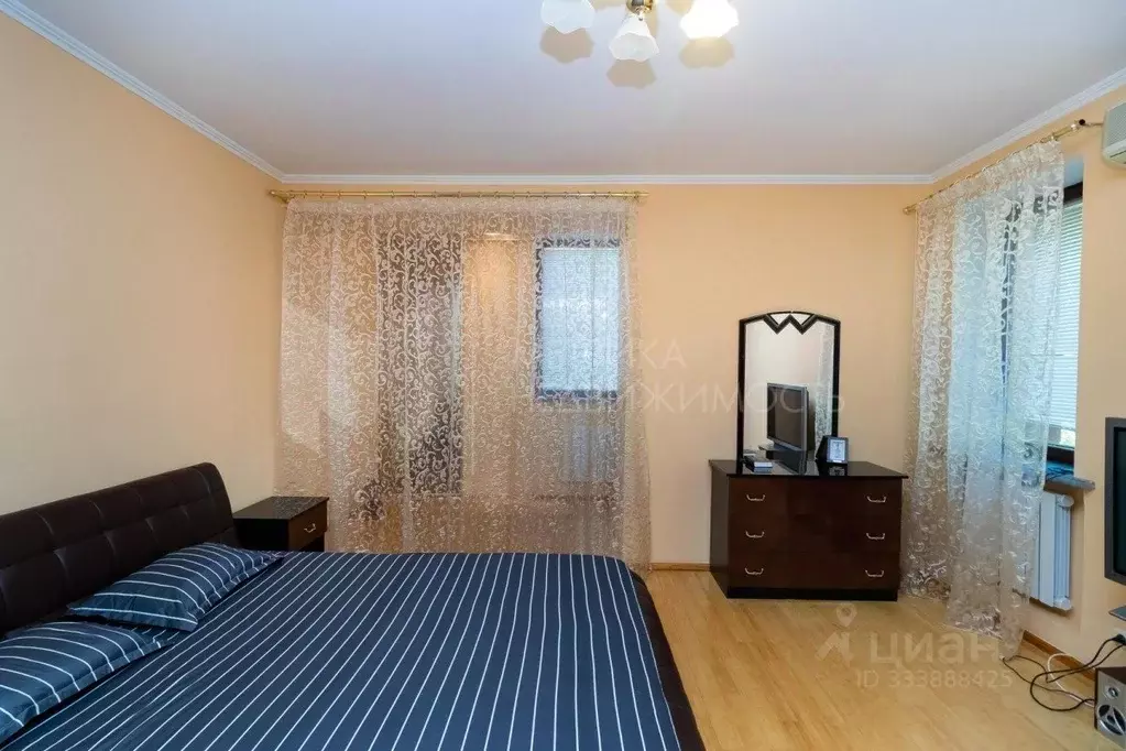 4-к кв. Тюменская область, Тюмень Олимпийская ул., 8к3 (176.9 м) - Фото 1