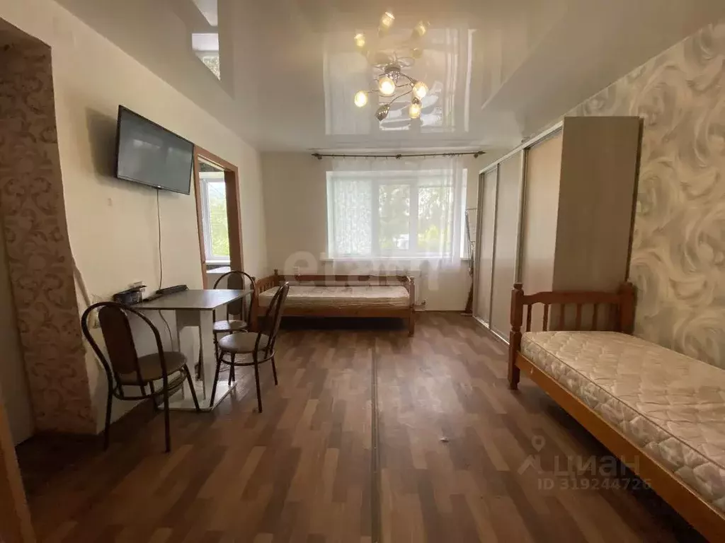 2-к кв. Калужская область, пос. Ферзиково ул. Бычкова, 8 (37.8 м) - Фото 1