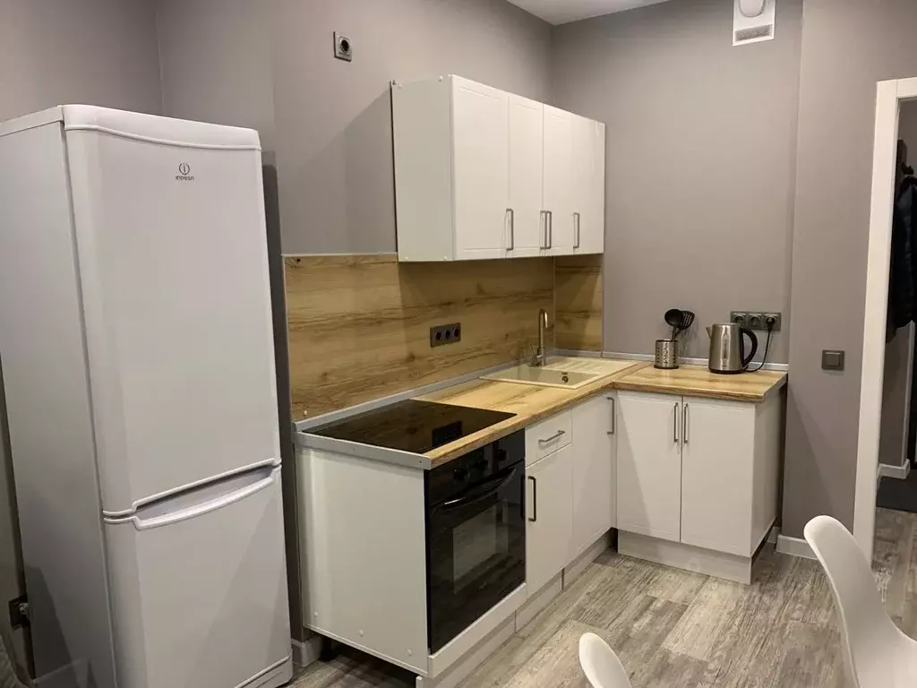 1-к кв. Татарстан, Зеленодольский район, Осиновское с/пос, с. Осиново ... - Фото 1