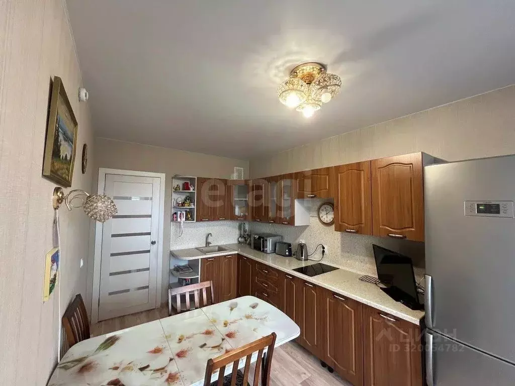 2-к кв. Удмуртия, Ижевск ул. 30 лет Победы, 7А (55.3 м) - Фото 0