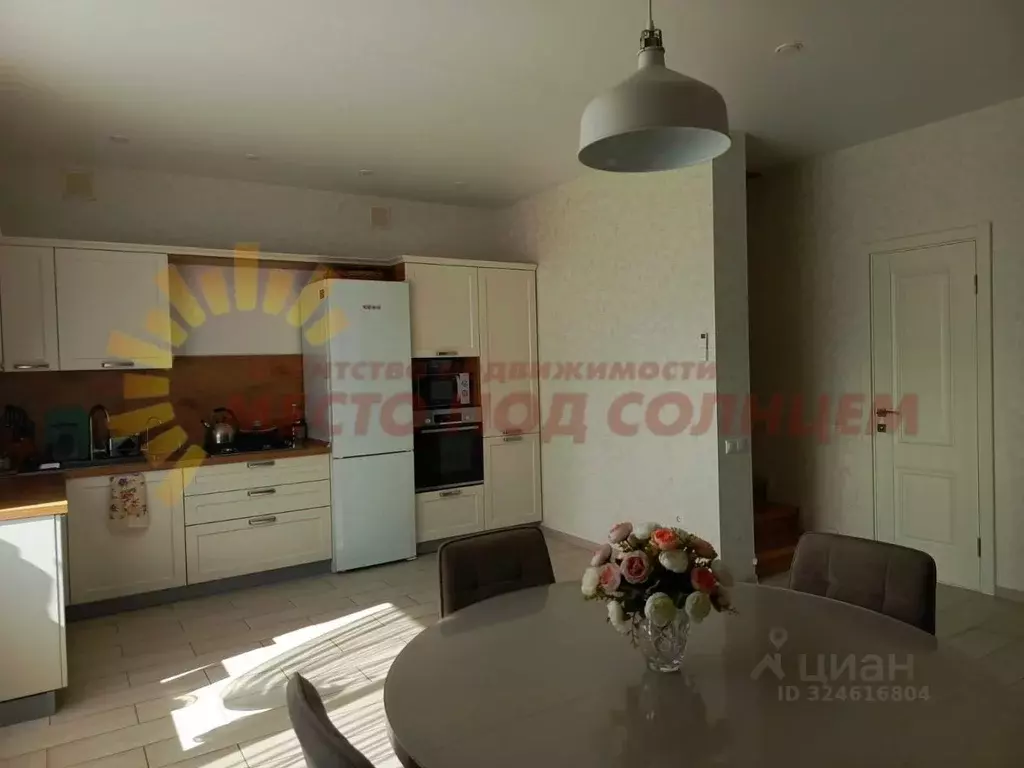 Дом в Краснодарский край, Ейск Ромашковая ул. (139 м) - Фото 1