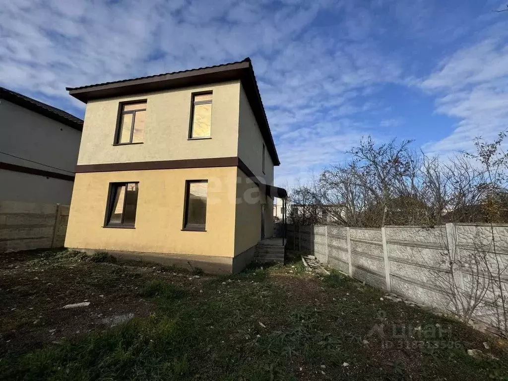 Дом в Крым, Симферопольский район, с. Мирное ул. Красная (130 м) - Фото 0