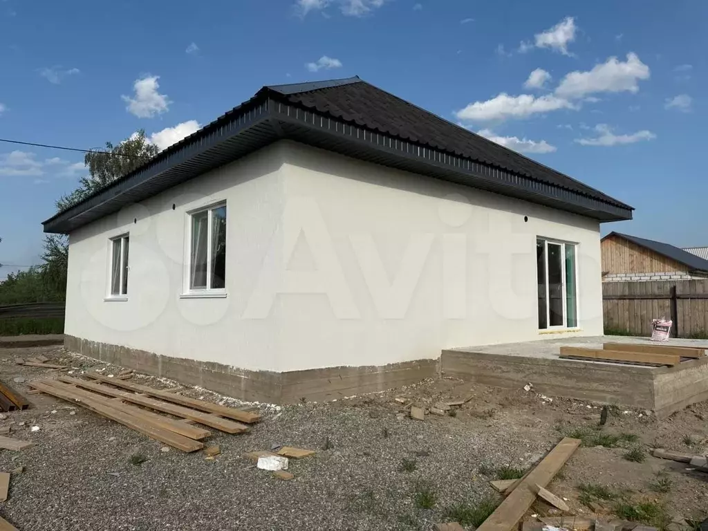 Дом 100 м на участке 6 сот. - Фото 1