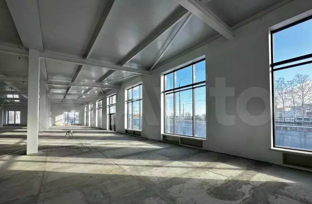 Аренда помещения свободного назначения 732 м2 - Фото 0