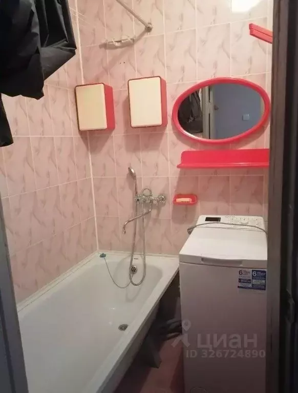 2-к кв. Белгородская область, Белгород ул. Белгородского полка, 33 ... - Фото 1