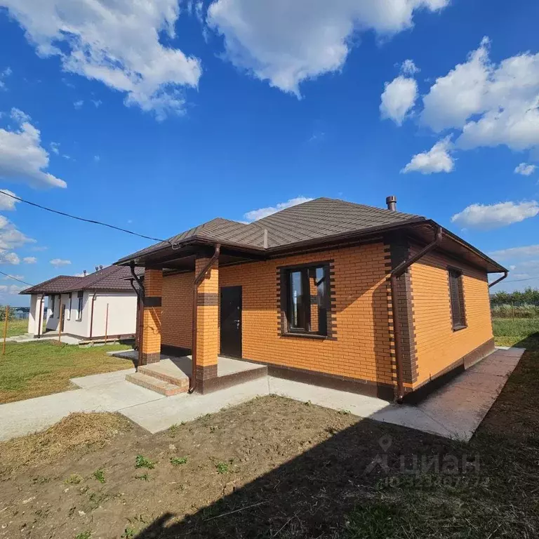 Дом в Саратовская область, с. Усть-Курдюм ул. Мусы Джалиля (110 м) - Фото 2