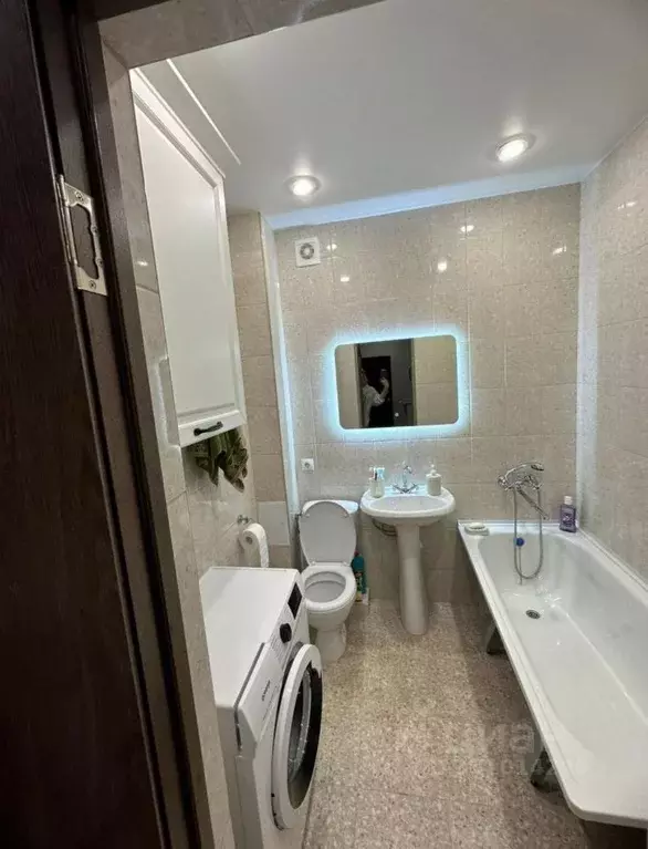 3-к кв. Северная Осетия, Владикавказ ул. Курсантов-Кировцев, 41 (88.0 ... - Фото 1