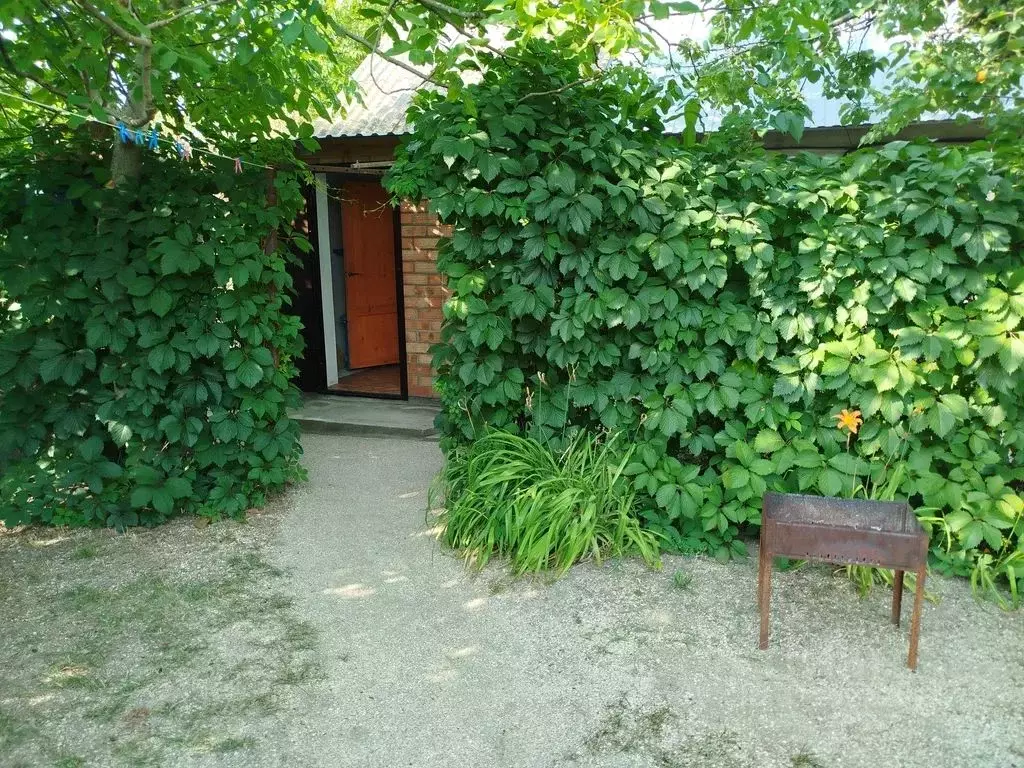 Дом в Краснодарский край, Ейский район, Должанская ст-ца Полевой пер., ... - Фото 1