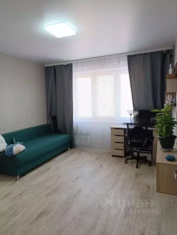 1-к кв. Омская область, Омск просп. Космический, 18Ак1 (33.0 м) - Фото 2