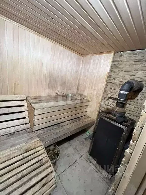 Гараж в Ямало-Ненецкий АО, Новый Уренгой Полярная ул., 6А (30 м) - Фото 1