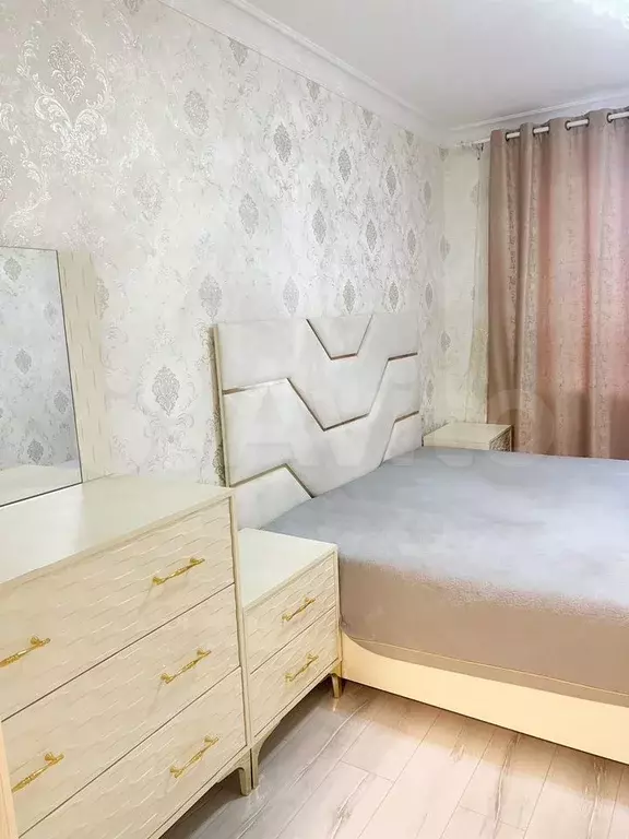 2-к. квартира, 70 м, 5/9 эт. - Фото 0