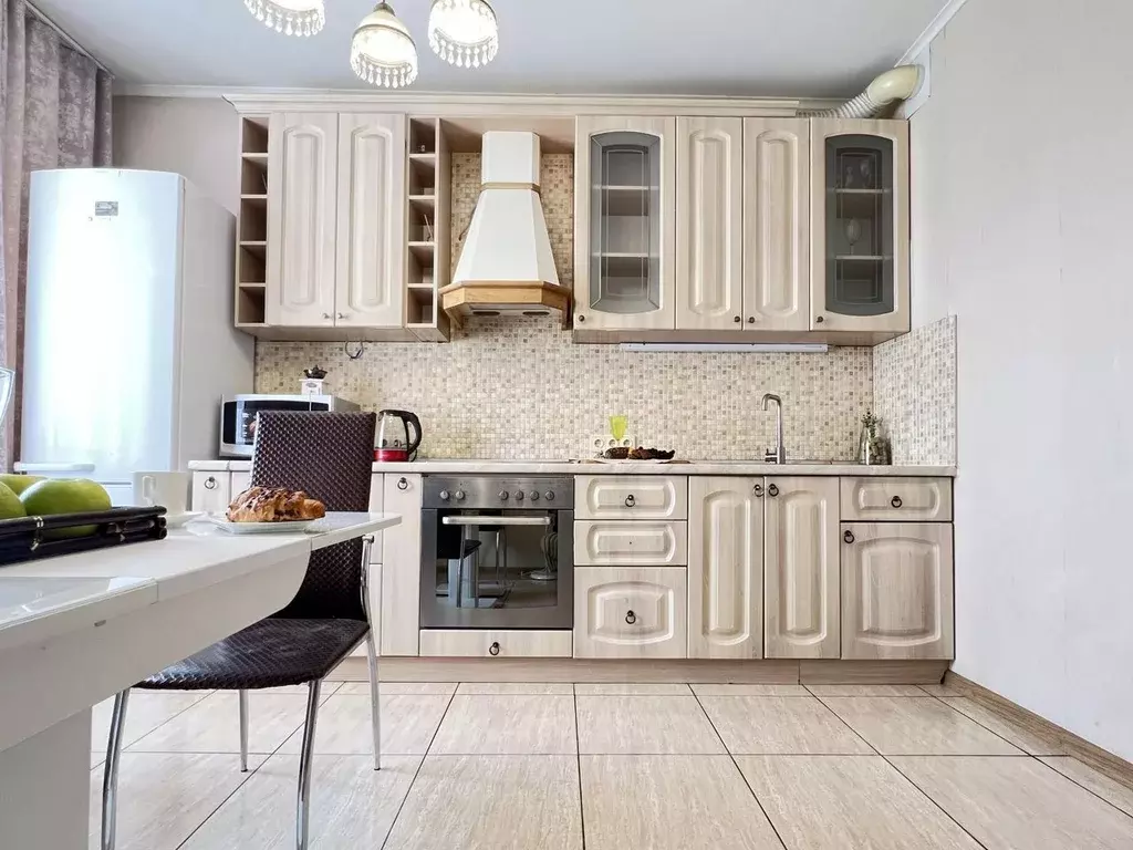 2-к кв. Санкт-Петербург ул. Есенина, 1к2 (86.0 м) - Фото 1