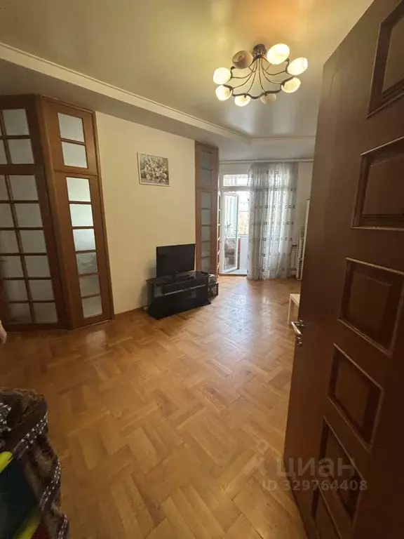 3-к кв. Волгоградская область, Волгоград ул. Аллея Героев, 5 (88.4 м) - Фото 2