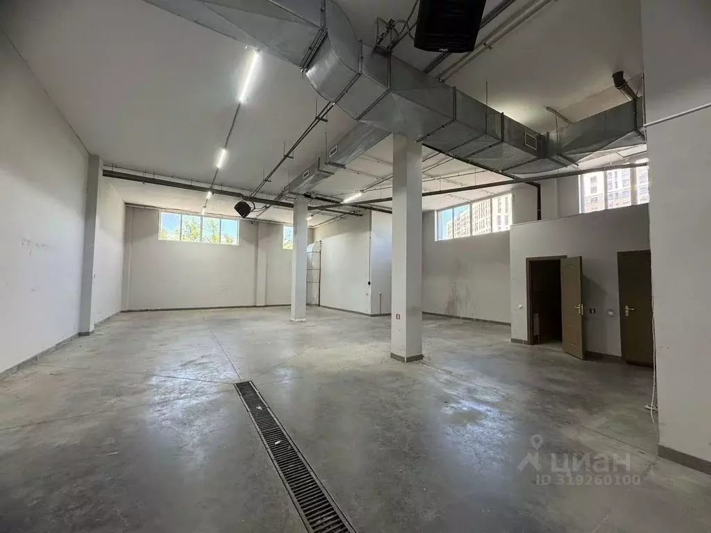 Помещение свободного назначения в Татарстан, Казань ул. Энгельса, 17 ... - Фото 0