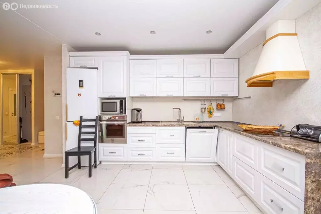 3-комнатная квартира: Новосибирск, улица Есенина, 12В (66 м) - Фото 0