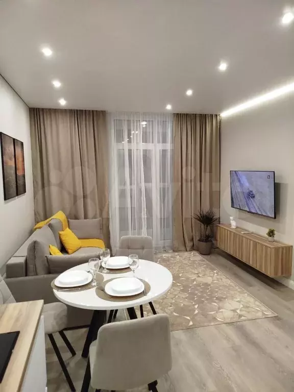 1-к. квартира, 43 м, 8/8 эт. - Фото 1