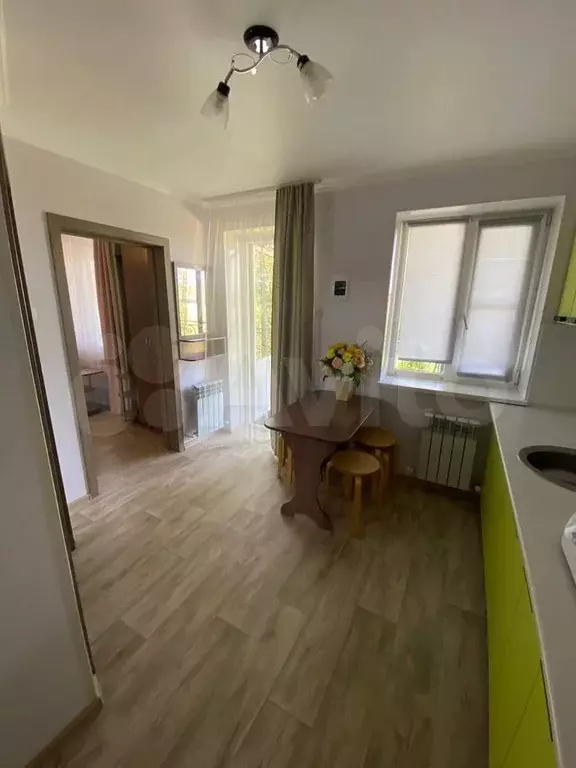 Комната 25 м в 2-к., 1/2 эт. - Фото 1