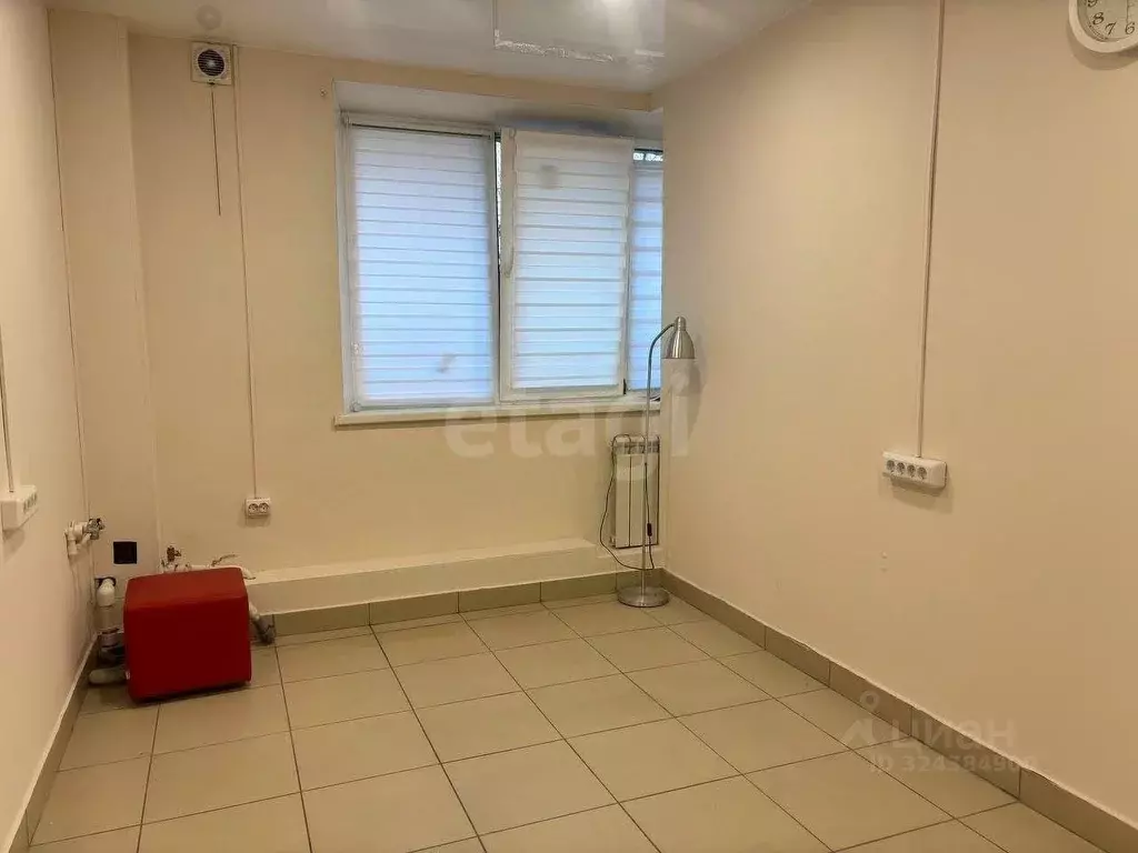 Помещение свободного назначения в Тюменская область, Тюмень Солнечный ... - Фото 1