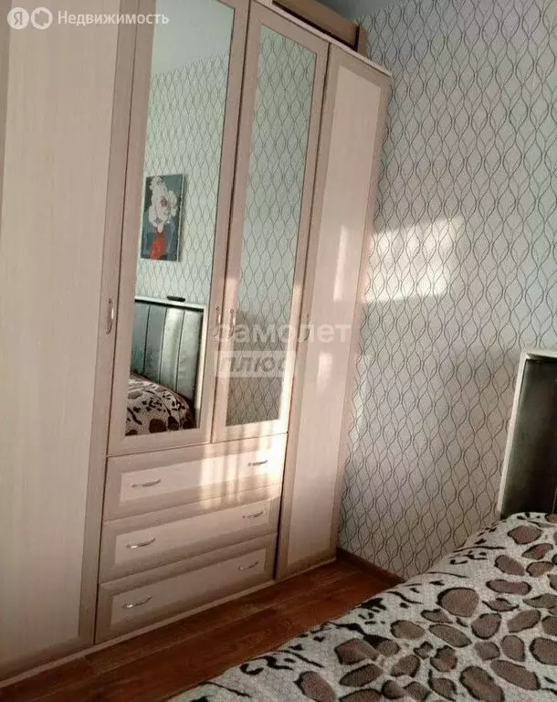 3-комнатная квартира: Ижевск, Буммашевская улица, 38 (50 м) - Фото 1