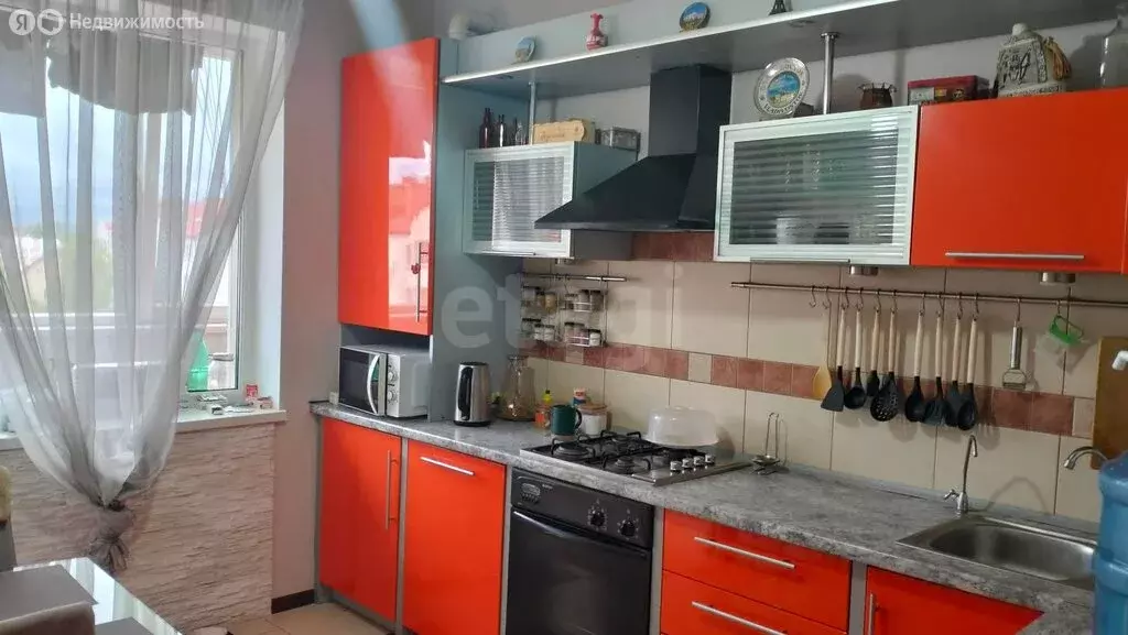 2-комнатная квартира: Калининград, улица Виктора Гакуна, 10 (60 м) - Фото 1