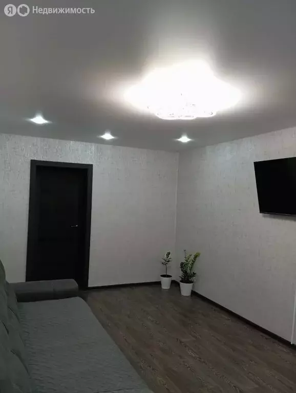 3-комнатная квартира: посёлок городского типа Нижние Вязовые, ... - Фото 2