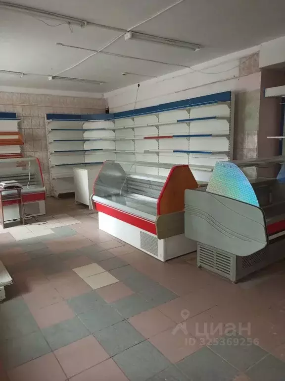 Помещение свободного назначения в Саратовская область, Саратов просп. ... - Фото 2