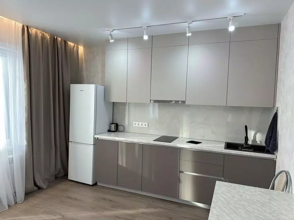 1-к кв. Иркутская область, Иркутск Гусарская тер., 4 (37.0 м) - Фото 1