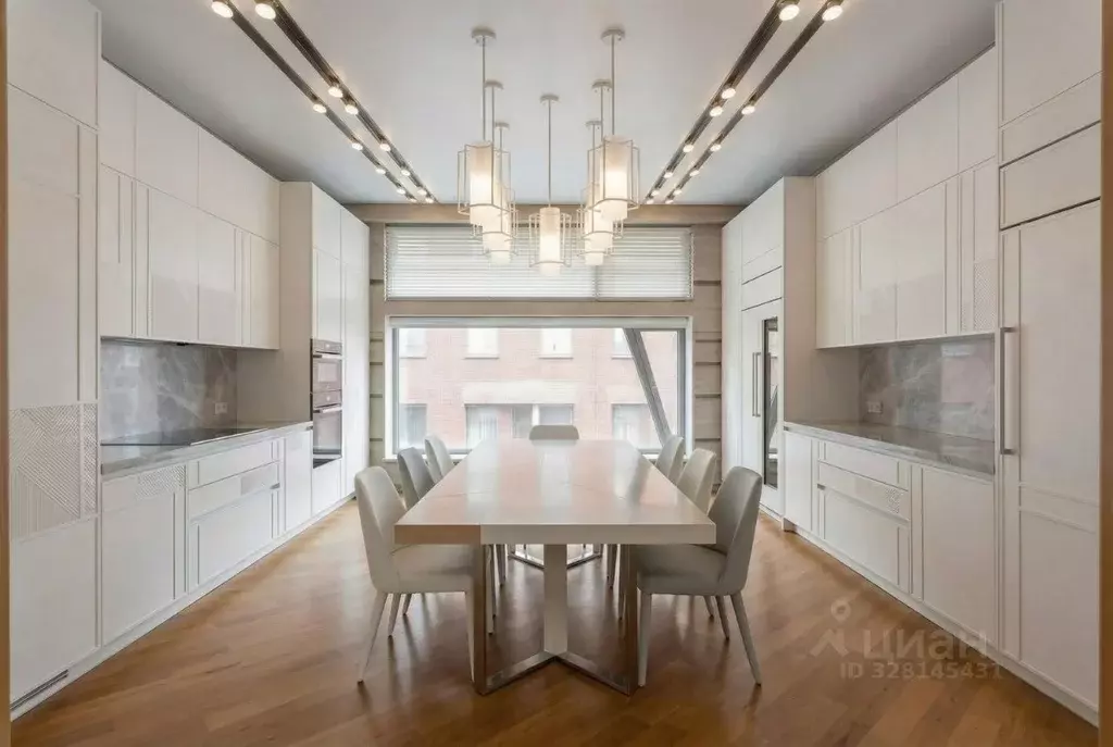 3-к кв. Москва Пречистенская наб., 5 (151.0 м) - Фото 1