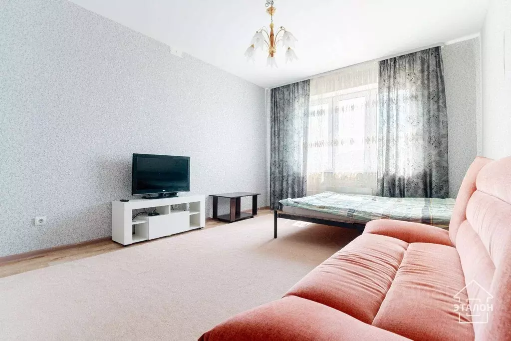 1-к кв. Омская область, Омск ул. 21-я Амурская, 77 (37.0 м) - Фото 1