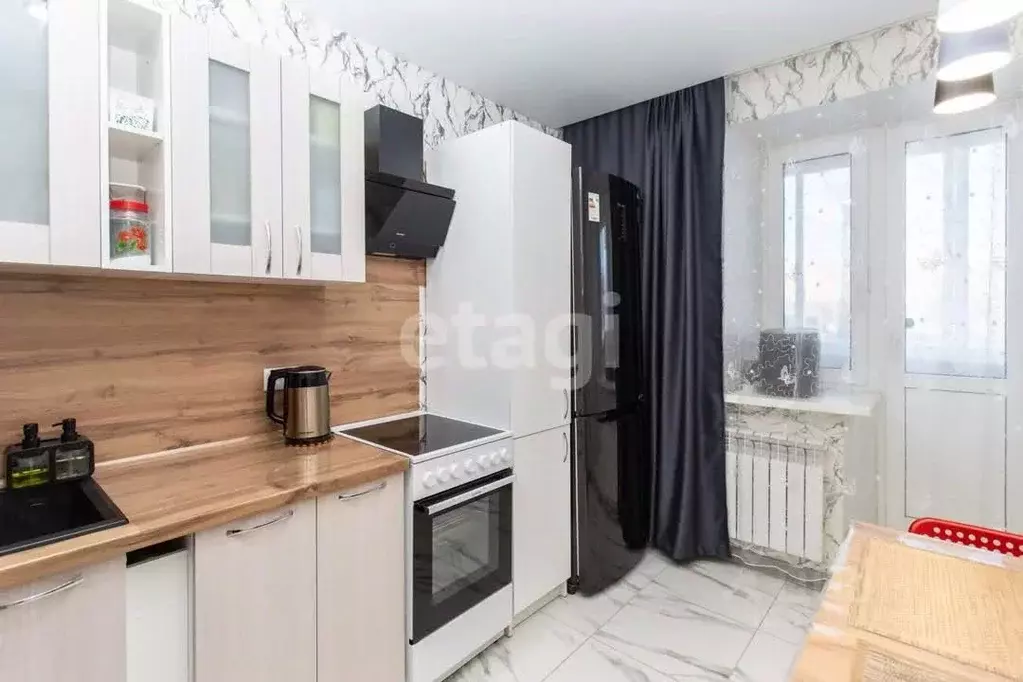 2-к кв. Тюменская область, Тобольск 4-й мкр, 14 (47.0 м) - Фото 1