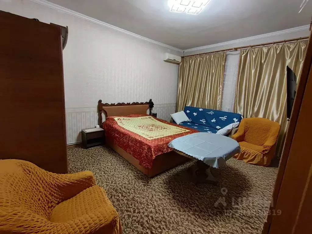 2-к кв. Крым, Евпатория просп. Ленина, 15 (48.0 м) - Фото 1