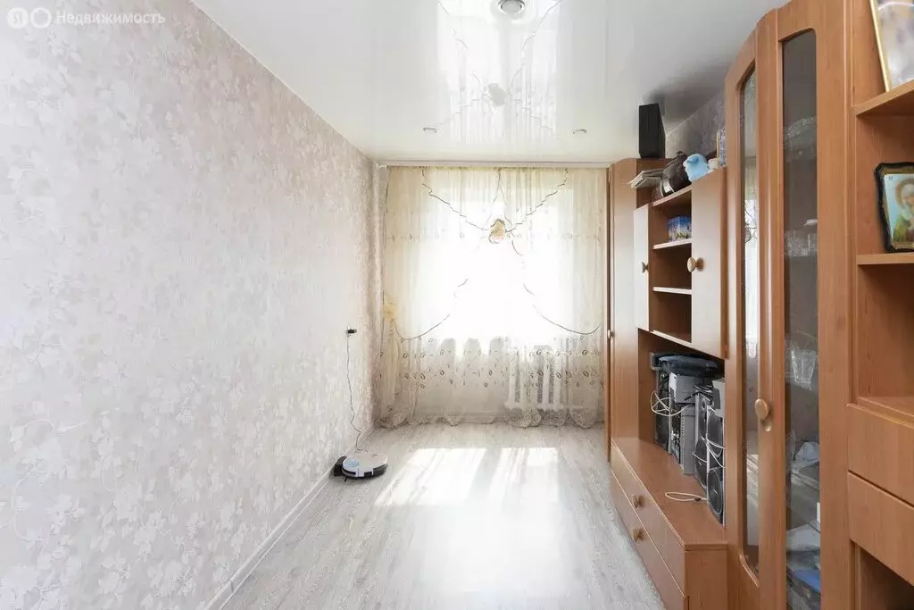 3-комнатная квартира: Тюмень, микрорайон Войновка, улица ... - Фото 1