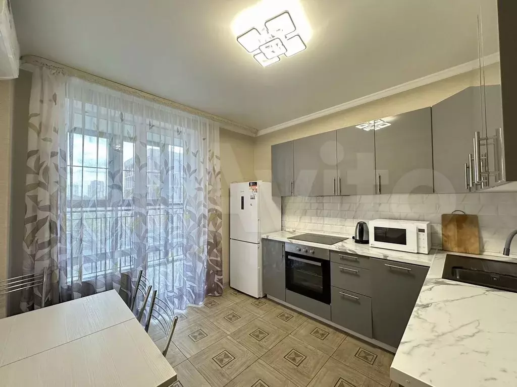 1-к. квартира, 40 м, 4/21 эт. - Фото 0