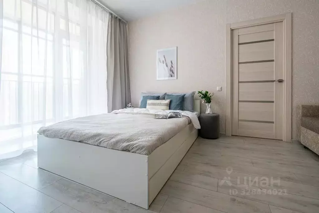 1-к кв. Татарстан, Казань ул. Зур Урам, 1К (43.0 м) - Фото 2