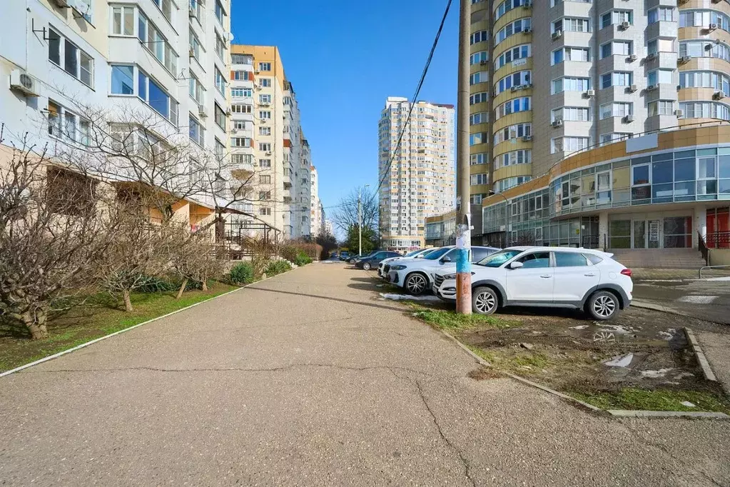 Торговая площадь в Краснодарский край, Краснодар Юбилейный мкр, наб. ... - Фото 1