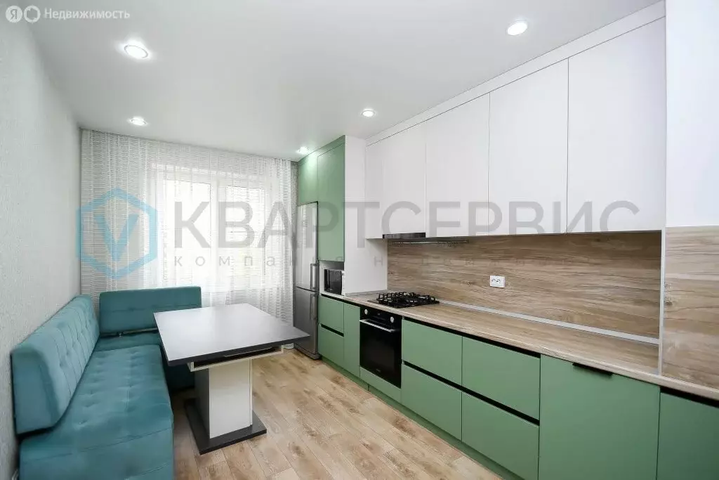 3-комнатная квартира: Омск, 1-й Амурский проезд, 11 (77 м) - Фото 0