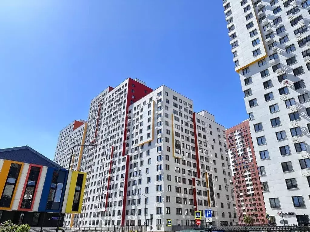 3-к кв. Москва Родниковая ул., 30к1 (82.4 м) - Фото 1
