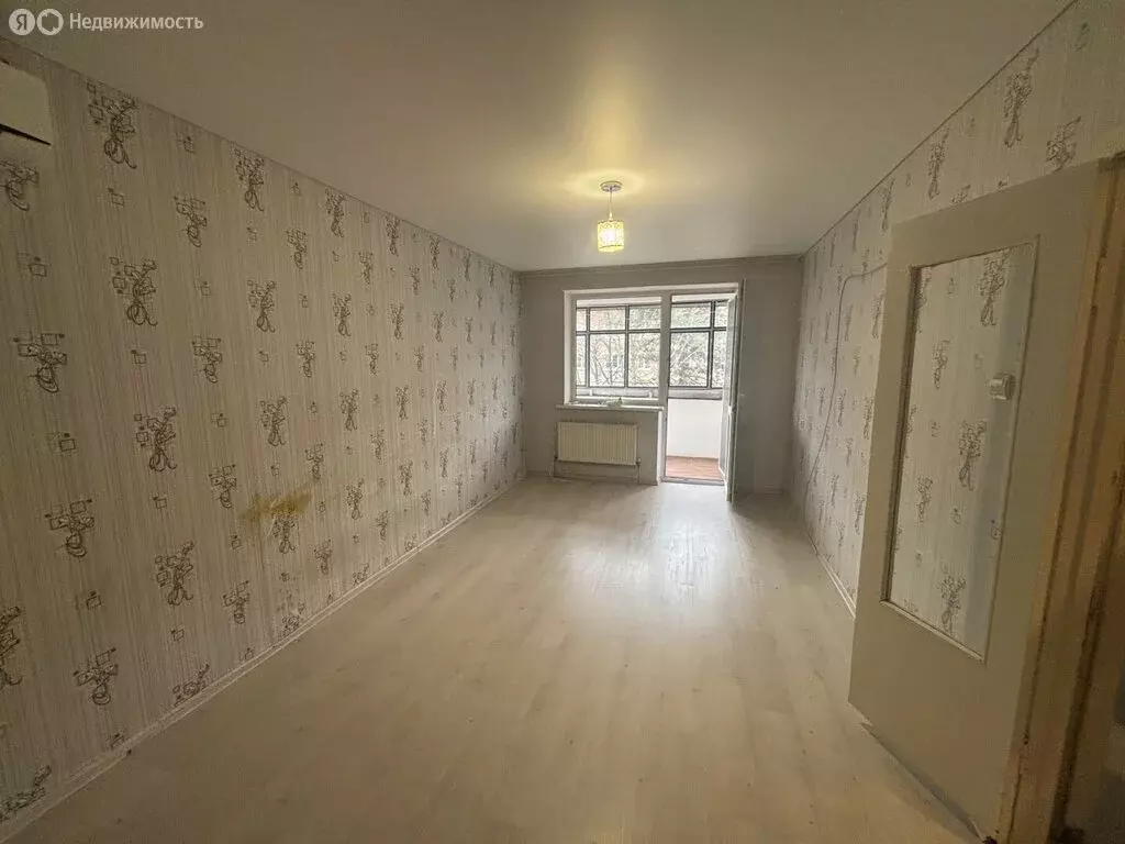 2-комнатная квартира: Крымск, улица Ворошилова, 2 (56 м) - Фото 1