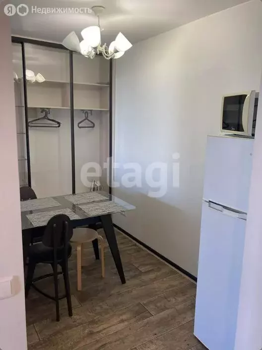 2-комнатная квартира: Тюмень, улица Республики, 92 (41.4 м) - Фото 1