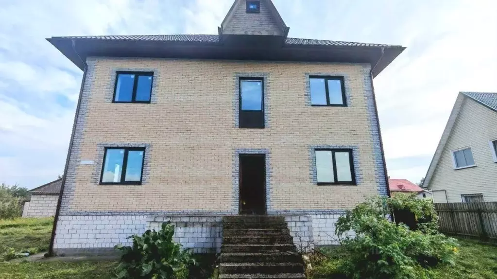 Дом в Ленинградская область, Кингисепп Сиреневый пер., 2 (163 м) - Фото 1