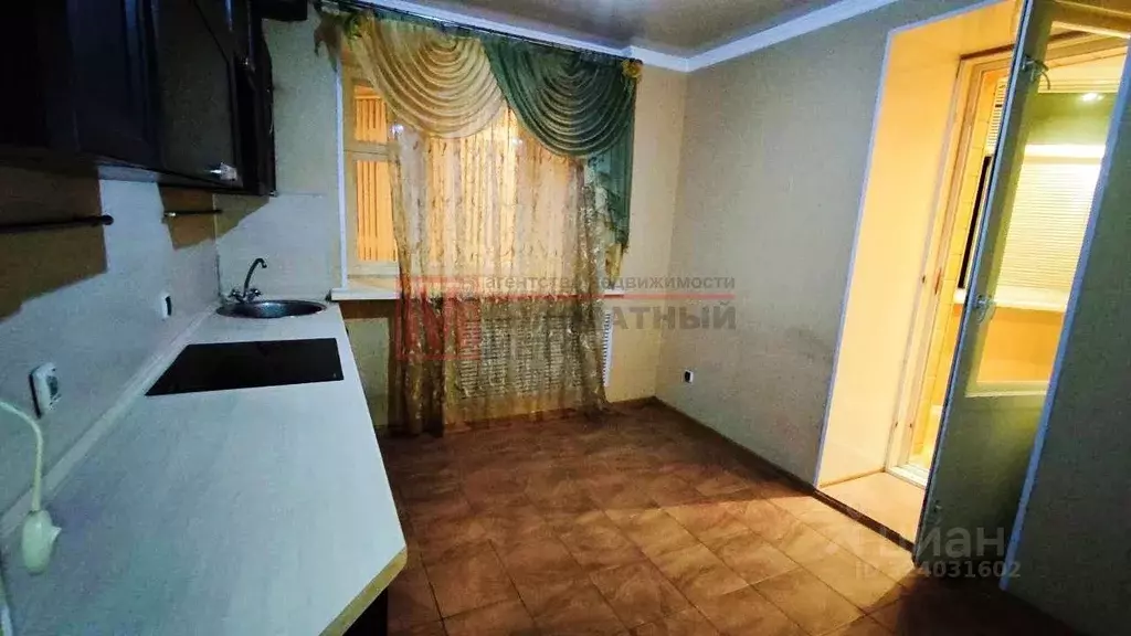 2-к кв. Белгородская область, Старый Оскол Дубрава мкр, 3 кв-л, 1 ... - Фото 2