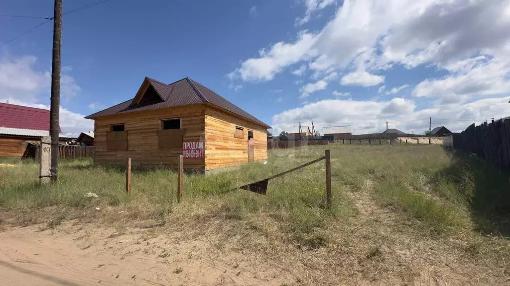 Дом в Бурятия, Тарбагатайский район, Саянтуйское с/пос, с. Нижний ... - Фото 1